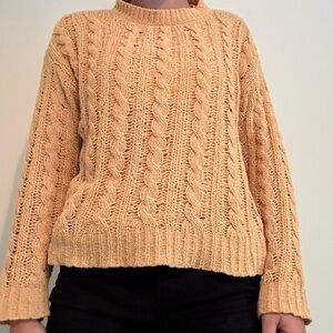 American eagle yellow sweater